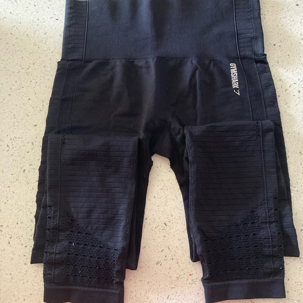 Women’s GYMSHARK workout leggings